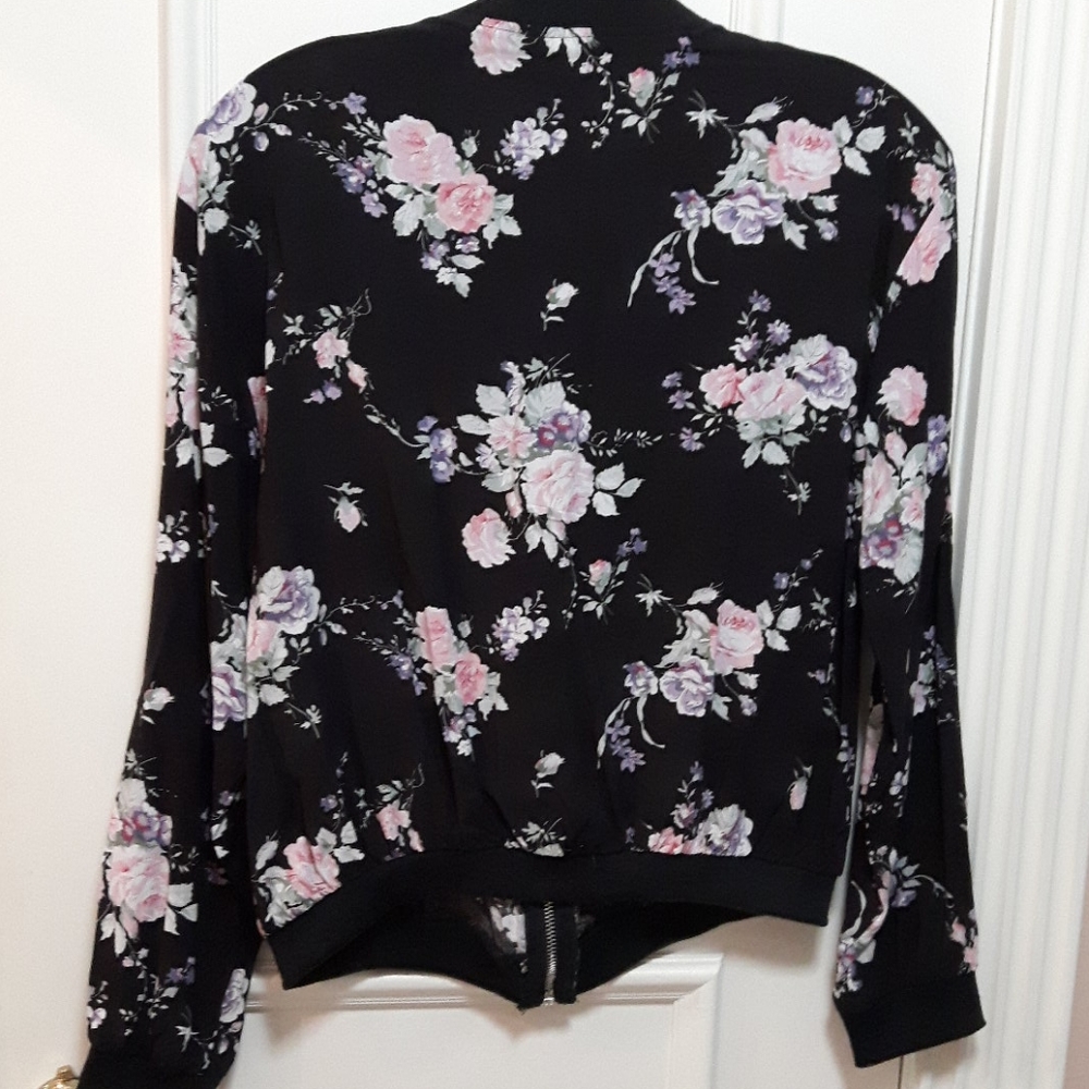 🛍️ Floral bomber jacket - Picture 3 of 3